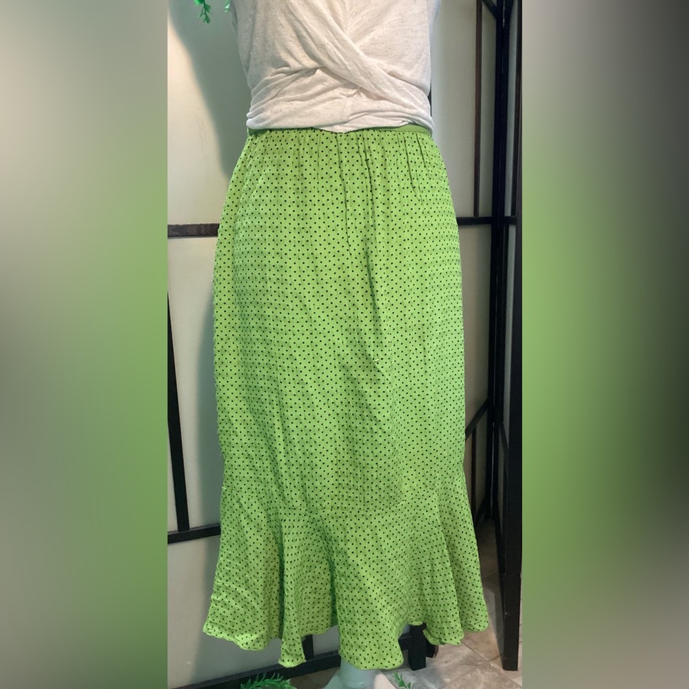 Moc 100% rayon maxi skirt. Size M